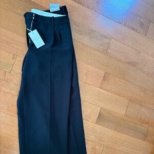 Aritzia Effortless Pants Lo-Rise